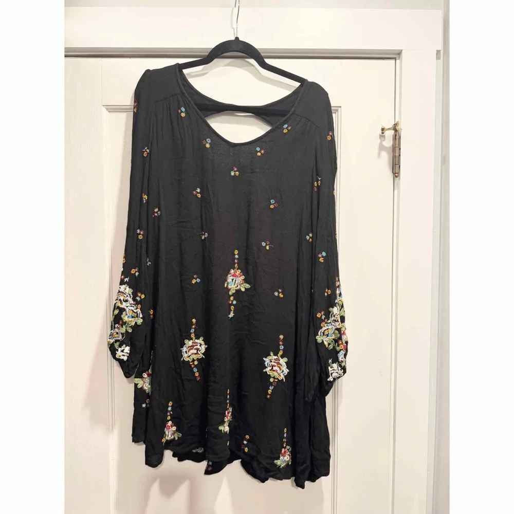 Free People Oxford Black Embroidered Swing Dress Large Boho Festival Coachella - Picture 6 of 15